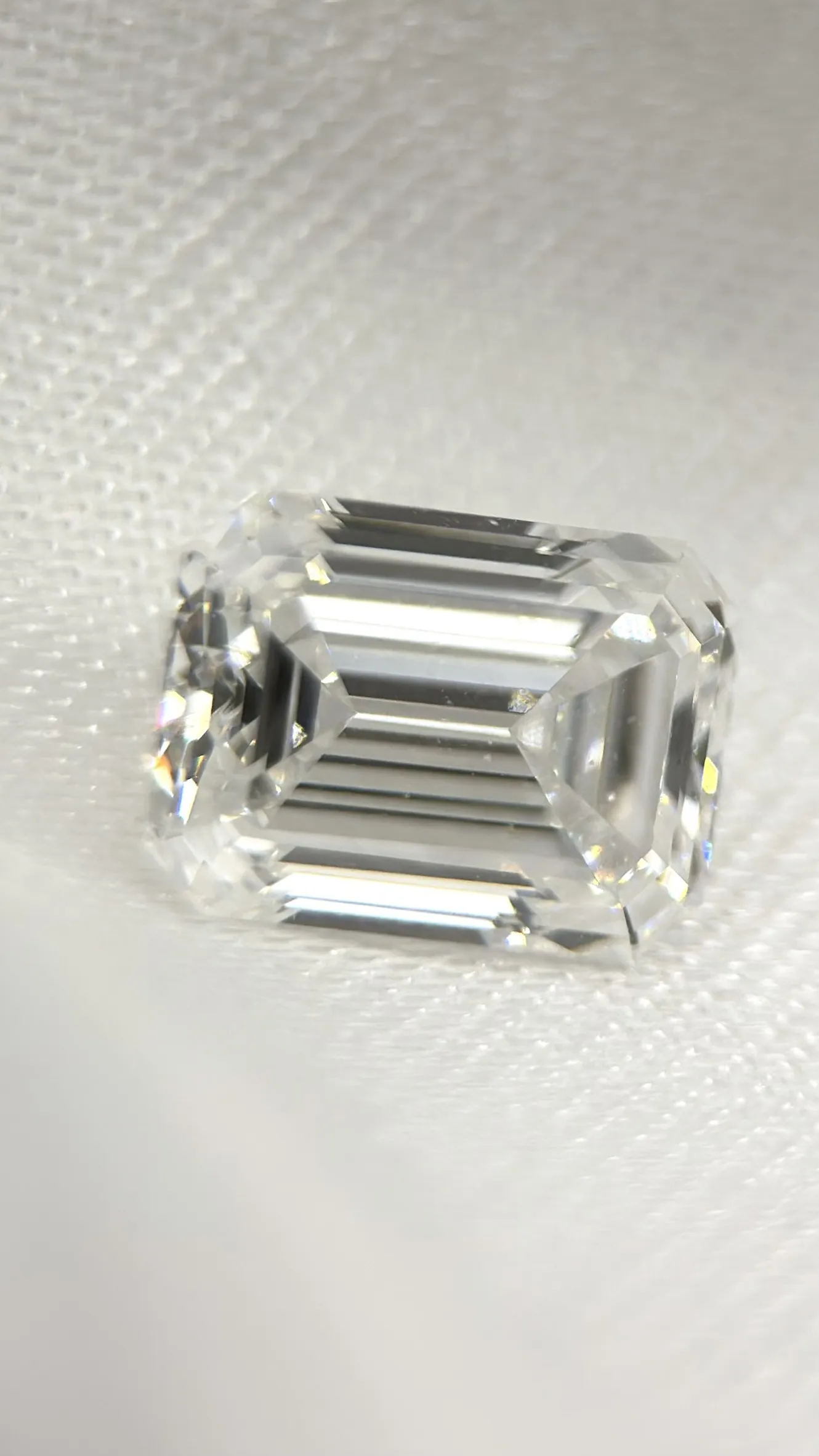 Emerald cut lab-grown diamond, 1.57 carat, E color, VVS2 clarity